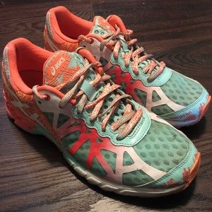 Asics Gel Noosa Tri 9 Women’s Sneakers